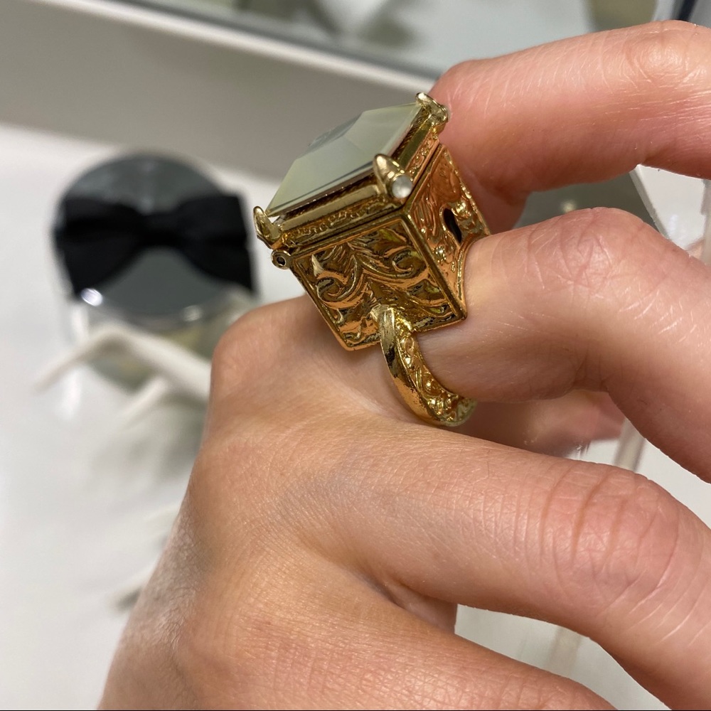 Topshop Box Ring - Picture 6 of 6